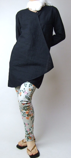 黒色　薄手ロングブラウス　アジアンファッション 大きいサイズの通販◇ブラウス